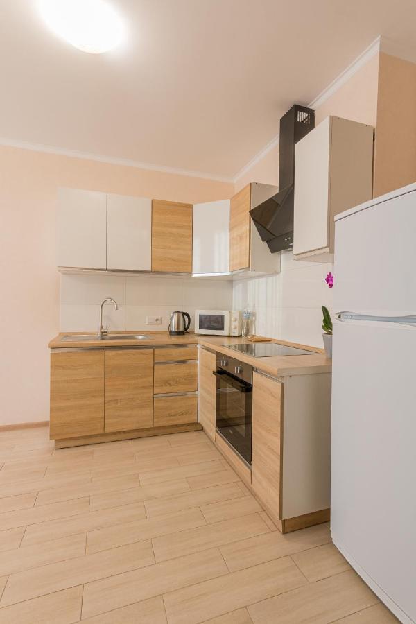 Уютная Квартира В Жк Острова Kryzjanivka Exteriör bild